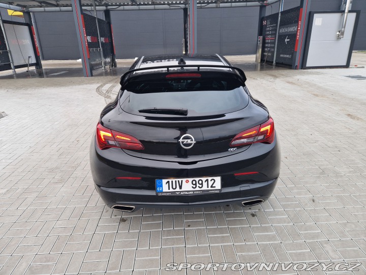 Opel Astra OPC 2017