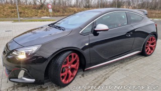 Opel Astra OPC 2017