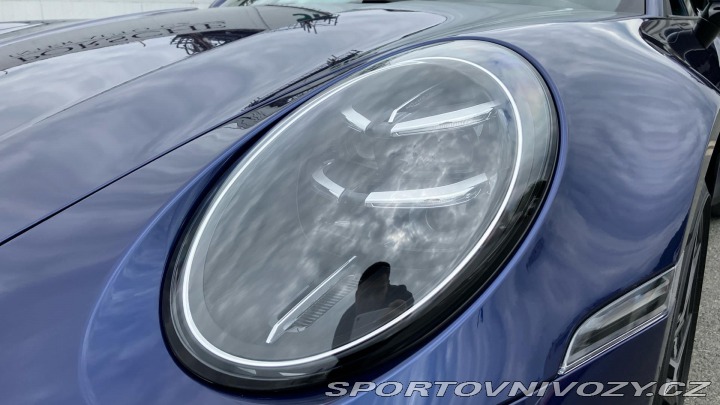 Porsche 911 Carrera Cabriolet 2025