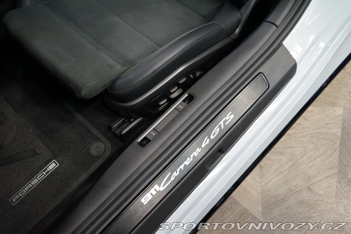 Porsche 911 992.2 4 GTS BOSE Matrix I 2025