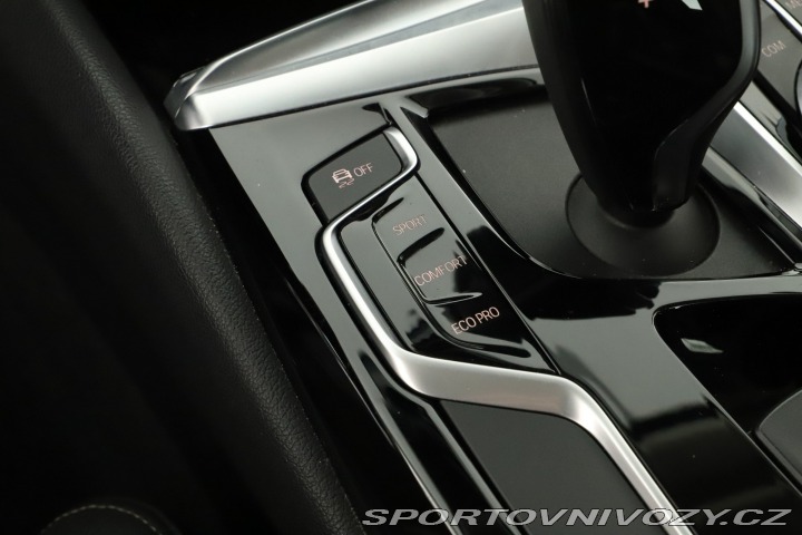 BMW 5 Sport Line 540i xDrive 2019