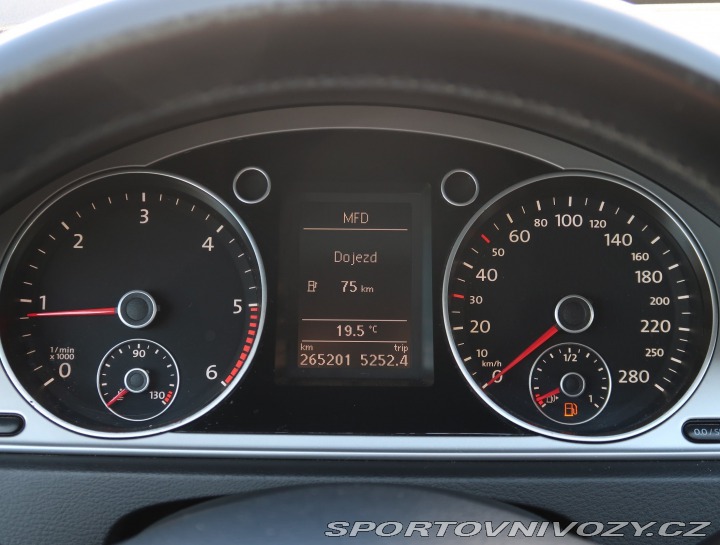 Volkswagen Passat CC CC Sportline 2.0 TDI 2011