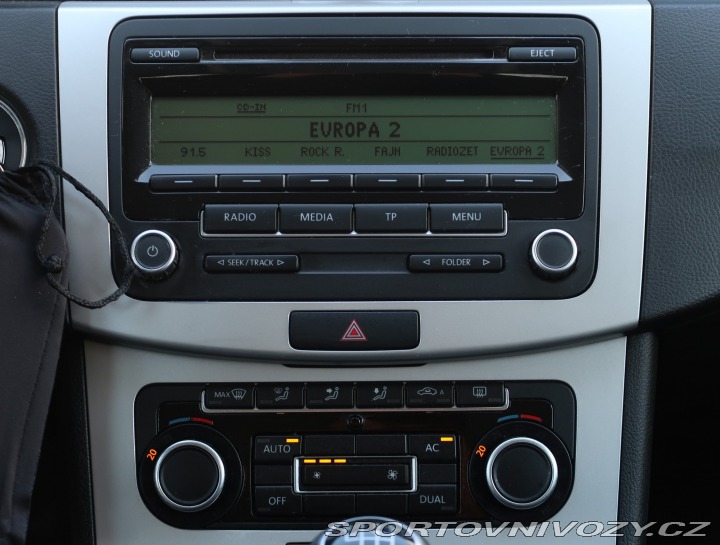 Volkswagen Passat CC CC Sportline 2.0 TDI 2011
