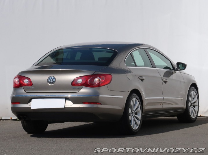 Volkswagen Passat CC CC Sportline 2.0 TDI 2011