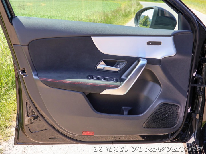 Mercedes-Benz A 2,0 200 AMG Premium 2024