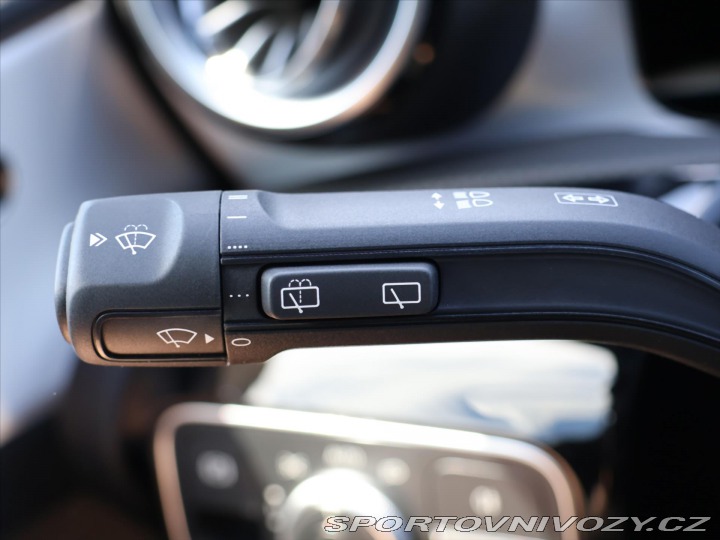 Mercedes-Benz A 2,0 200 AMG Premium 2024
