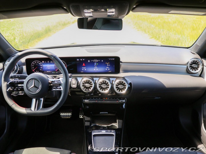 Mercedes-Benz A 2,0 200 AMG Premium 2024