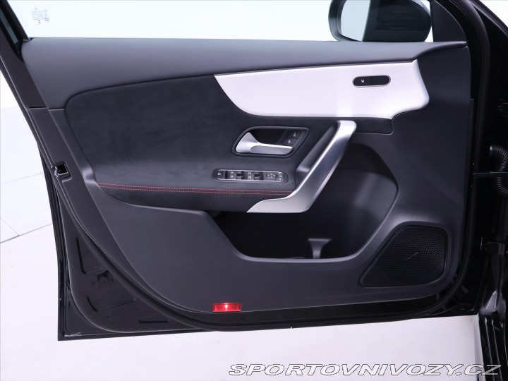 Mercedes-Benz A 2,0 200 AMG Premium 2024