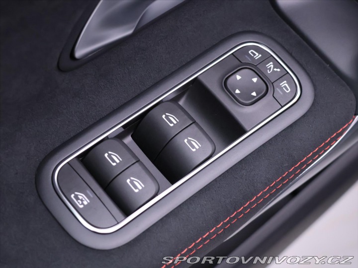Mercedes-Benz A 2,0 200 AMG Premium 2024
