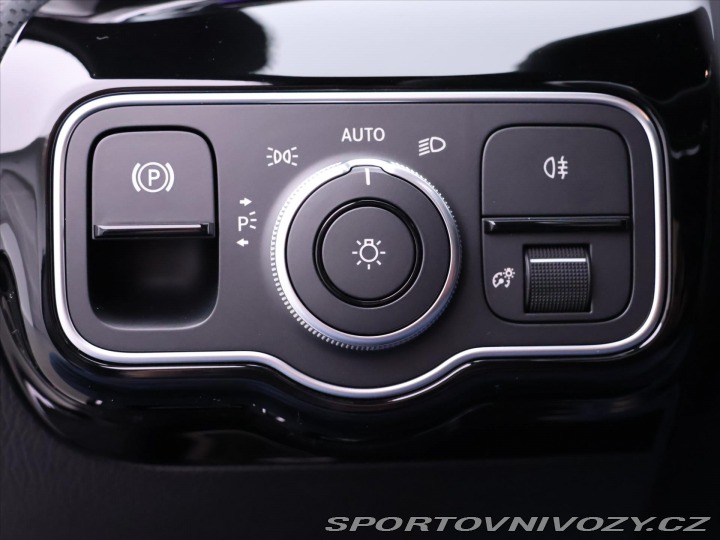 Mercedes-Benz A 2,0 200 AMG Premium 2024
