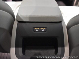 Volvo Ostatní modely XC90 2,0 B6 AWD INS B&W,Vz 2022