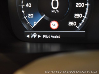 Volvo Ostatní modely XC90 2,0 B6 AWD INS B&W,Vz 2022