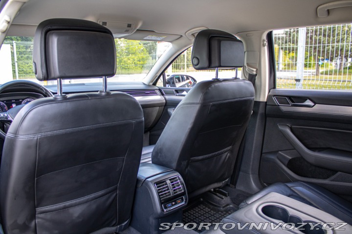 Volkswagen Ostatní modely Passat Variant Variant 2.0 BiTDI 240k B 2014