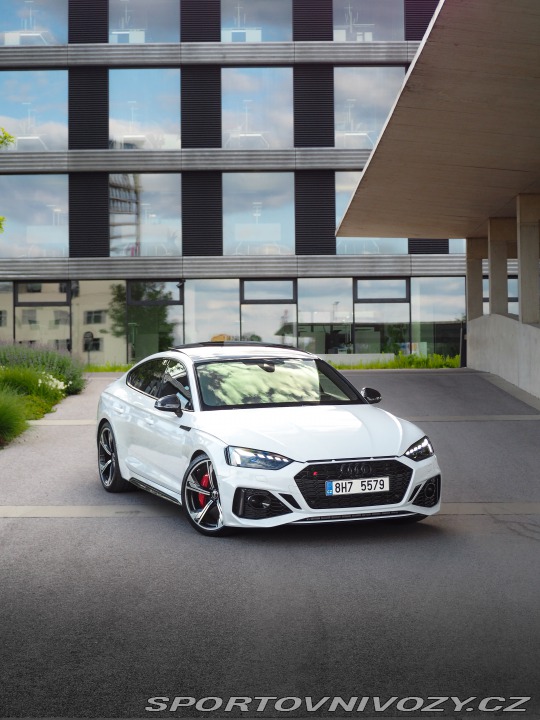 Audi RS5 2021