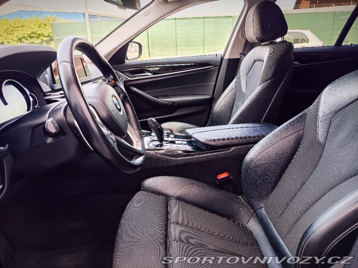 BMW 5 530D xDrive Sport Line ČR 2017