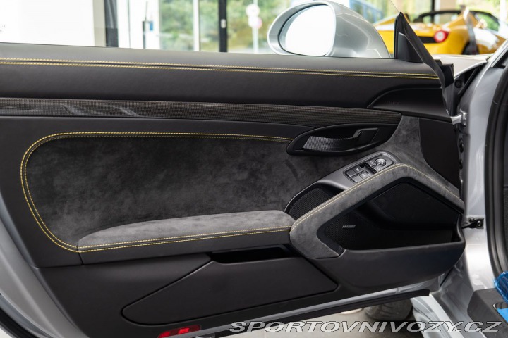 Porsche 911 GT2 RS Weissach Lift/BOSE 2018