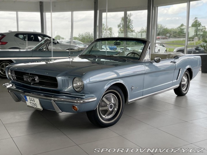 Ford Mustang Cabrio*manuál*Velmi zacho 1965