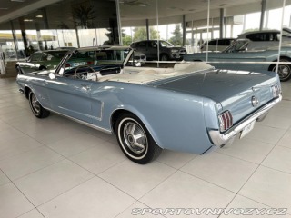 Ford Mustang Cabrio*manuál*Velmi zacho 1965