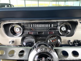 Ford Mustang Cabrio*manuál*Velmi zacho 1965