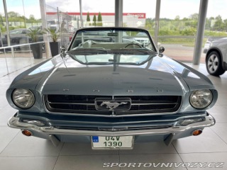 Ford Mustang Cabrio*manuál*Velmi zacho 1965