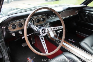 Ford Mustang Fastback 289 V8 1965