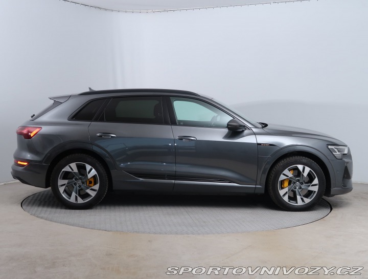 Audi Ostatní modely e-tron e-tron 50 quattro 2019