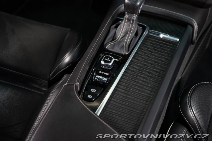 Volvo S90 D5 2.0L Drive-E R-Design 2016