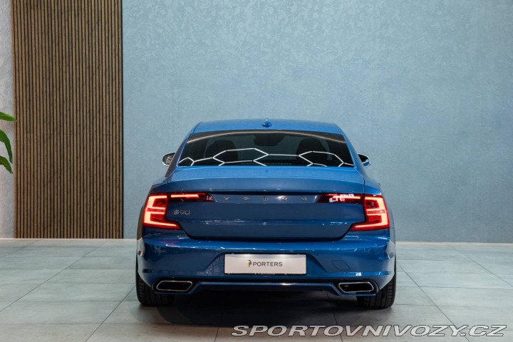 Volvo S90 D5 2.0L Drive-E R-Design 2016