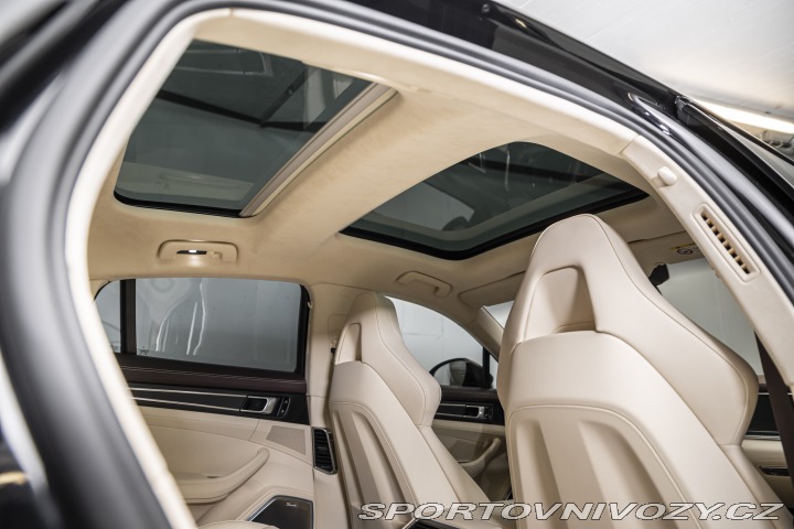Porsche Panamera Turbo S 2021