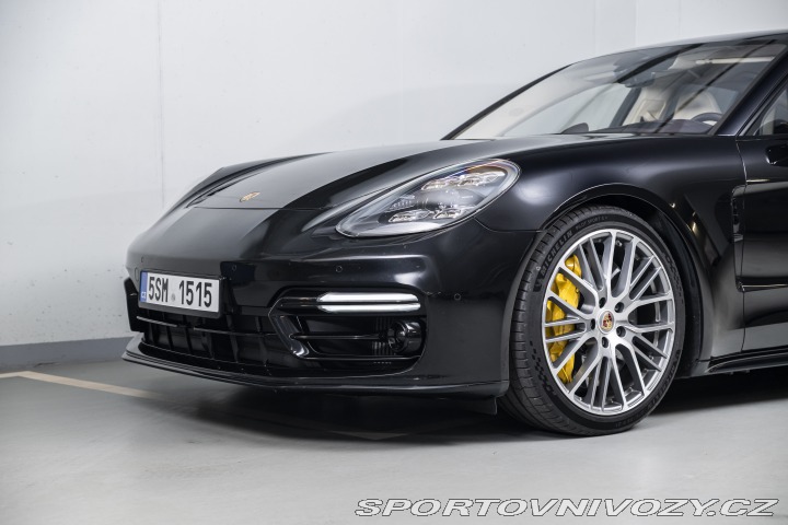 Porsche Panamera Turbo S 2021
