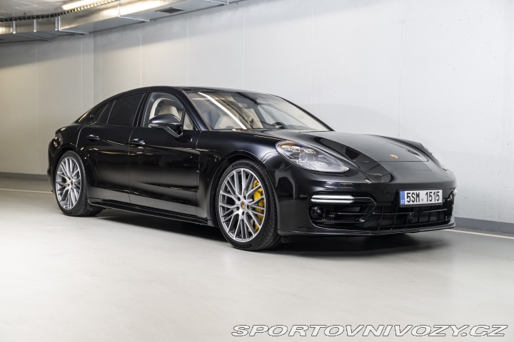 Porsche Panamera Turbo S 2021