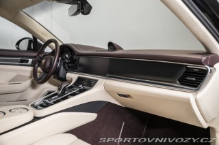 Porsche Panamera Turbo S 2021