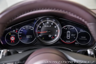 Porsche Panamera Turbo S 2021