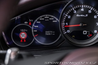 Porsche Panamera Turbo S 2021