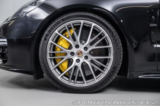 Porsche Panamera Turbo S 2021