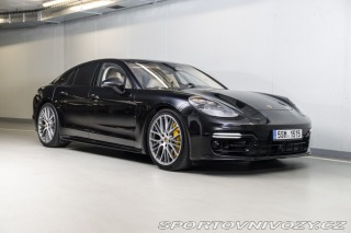 Porsche Panamera Turbo S 2021