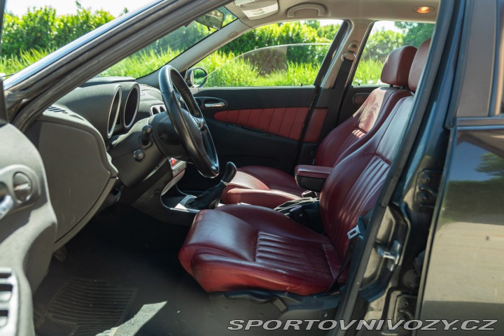 Alfa Romeo Ostatní modely 156 SPORTWAGON 2.0 JTS 2002