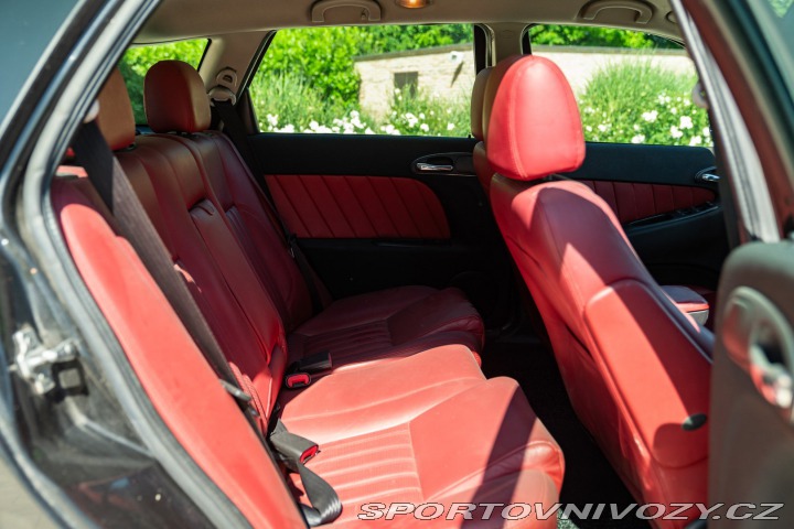 Alfa Romeo Ostatní modely 156 SPORTWAGON 2.0 JTS 2002