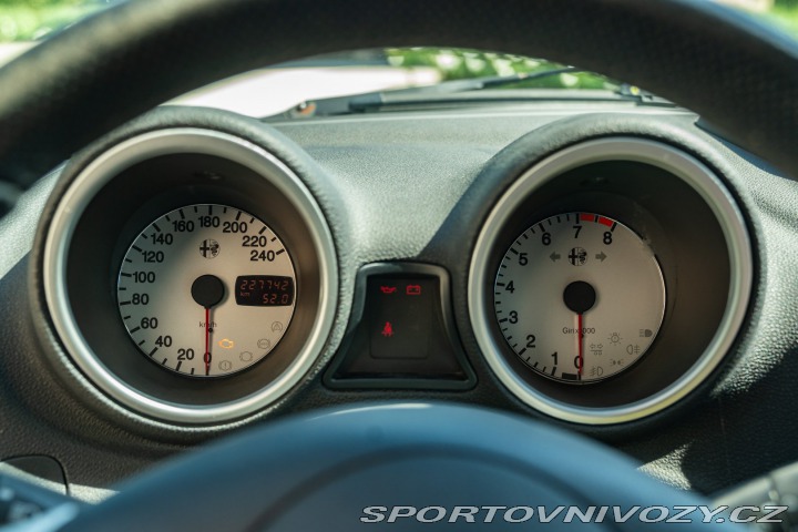 Alfa Romeo Ostatní modely 156 SPORTWAGON 2.0 JTS 2002