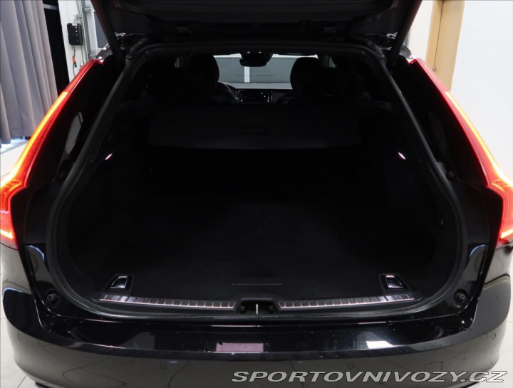 Volvo V90 2,0 D5 AUT AWD R-Design P 2019