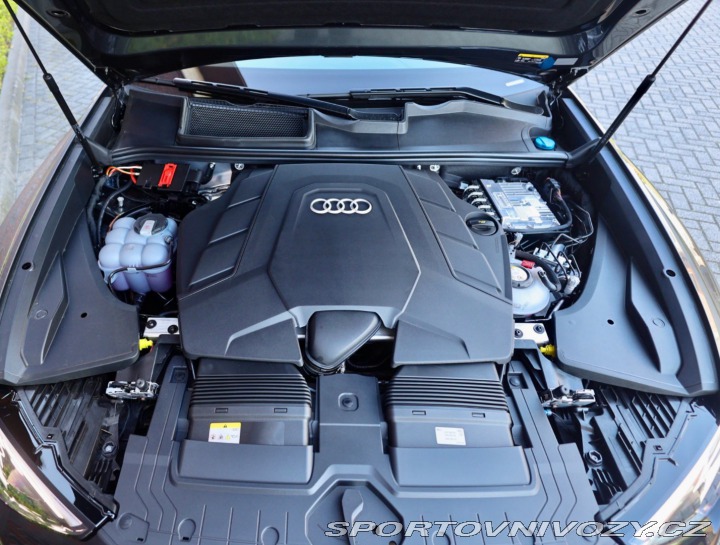Audi Ostatní modely Q8  60 TFSIe Quattro *Nové!* 2025