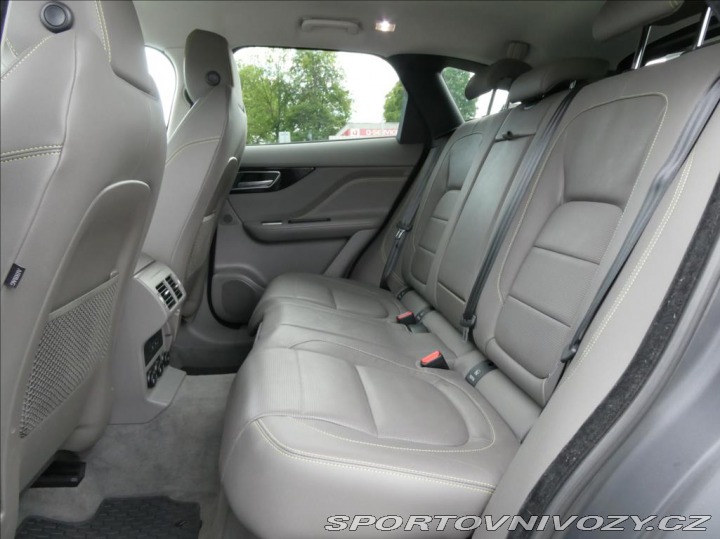 Jaguar F-Pace 3,0 30d R-Sport, 1Maj, ČR 2017
