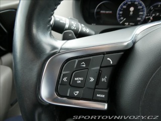 Jaguar F-Pace 3,0 30d R-Sport, 1Maj, ČR 2017