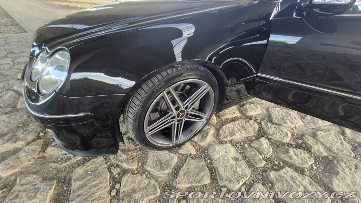 Mercedes-Benz CLK 2005
