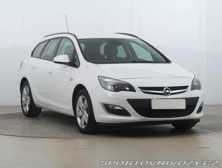 Opel Astra 2.0 CDTI 2013