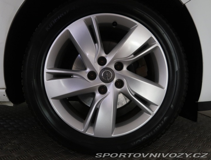 Opel Astra 2.0 CDTI 2013