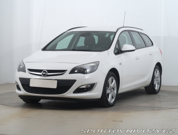 Opel Astra 2.0 CDTI 2013