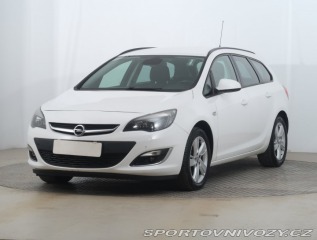 Opel Astra 2.0 CDTI 2013