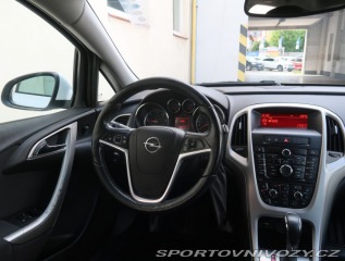 Opel Astra 2.0 CDTI 2013