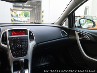 Opel Astra 2.0 CDTI 2013